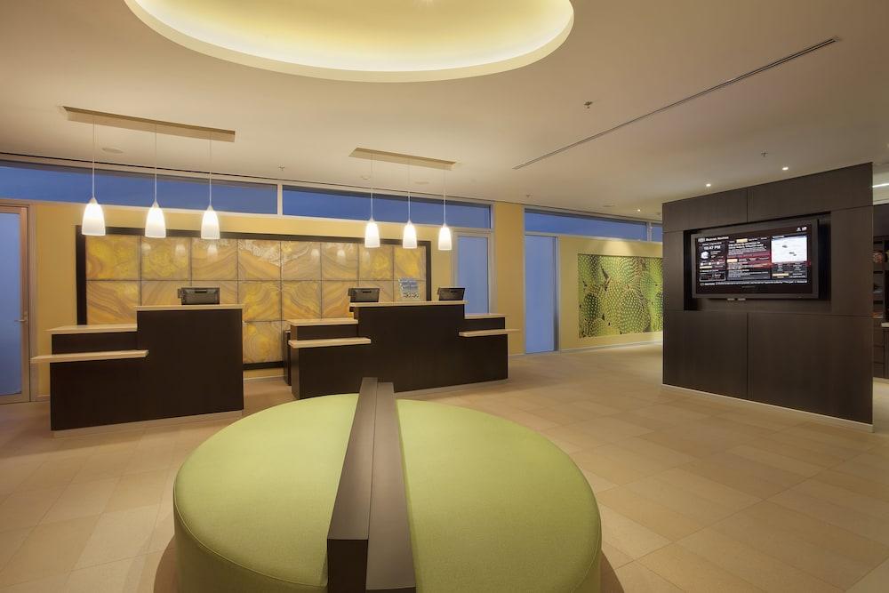 Courtyard By Marriott Leon At The Poliforum Eksteriør bilde