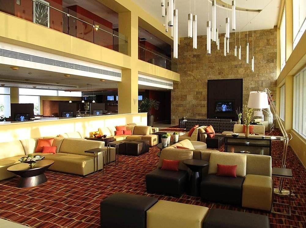 Courtyard By Marriott Leon At The Poliforum Eksteriør bilde